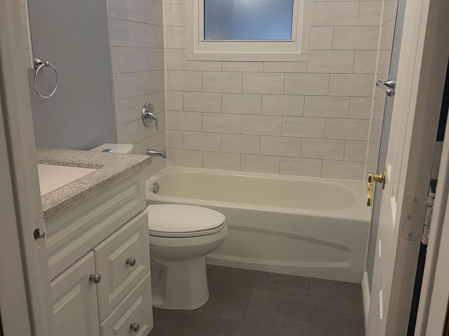 3 bed, $3,000 — Photo 4