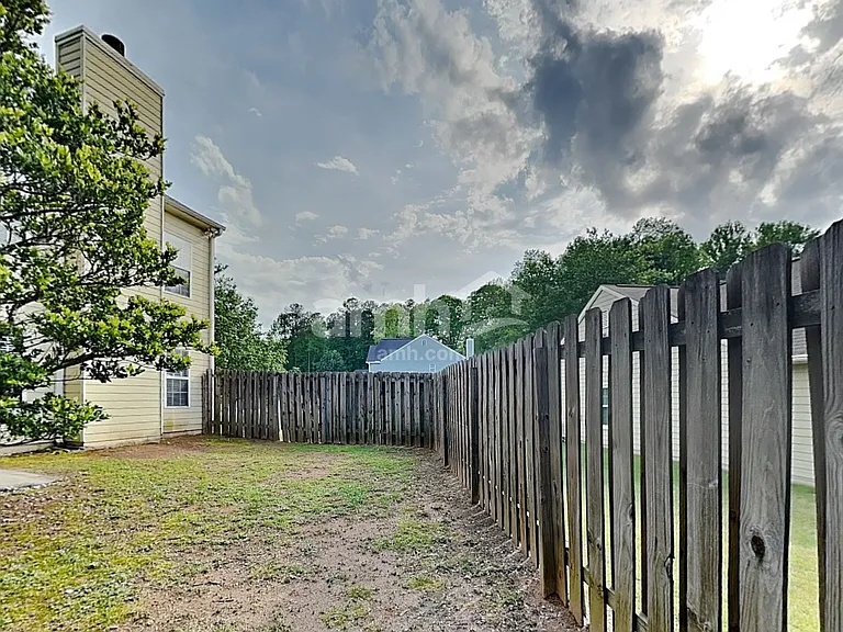 1728 Silverchase Dr SW — Photo 21
