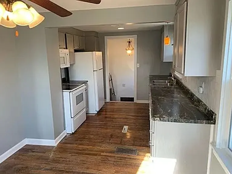 6110 Lafayette Ave — Photo 3