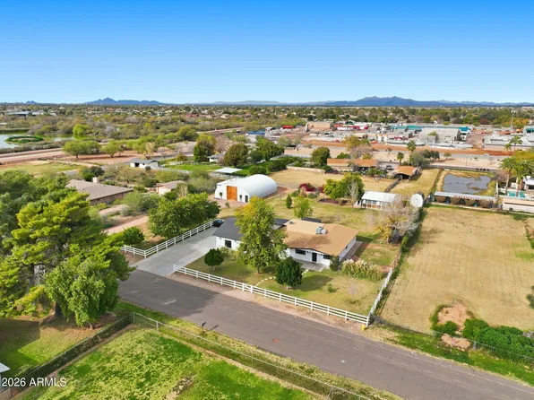 2858 E REDFIELD Road, Gilbert, AZ 85234