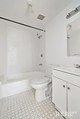 4th image of 57 Jay St APT 1C