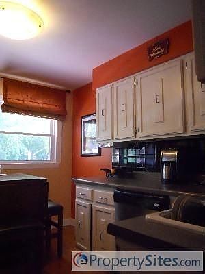 3rd image of 311 N Reuter Dr