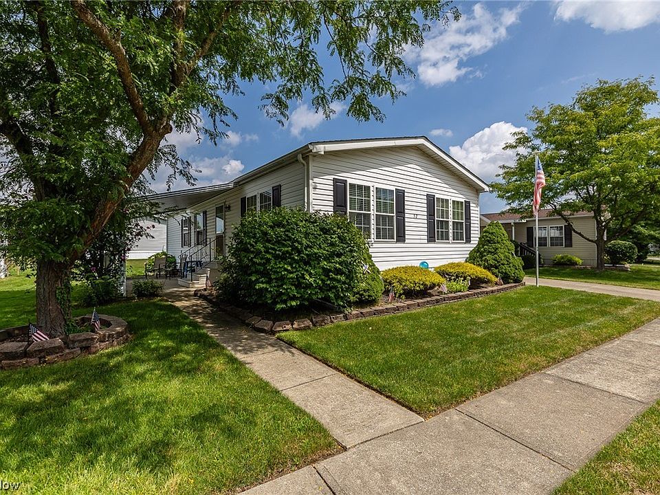 52 Periwinkle Dr, Olmsted Twp, OH 44138 Zillow