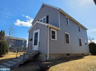 816 14th St N, Virginia, MN 55792