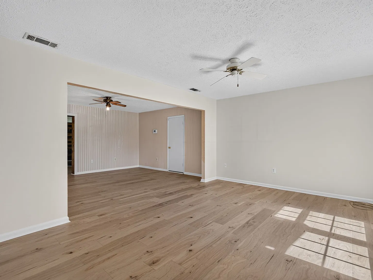 3 bed, 1533 sqft, $2,500 — Photo 2