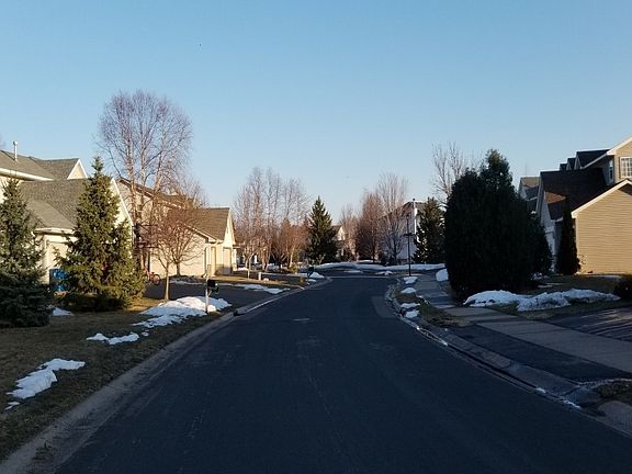 5th image of 4705 Queensland Ln N