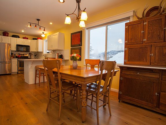 3rd image of 550 Wyatt Way