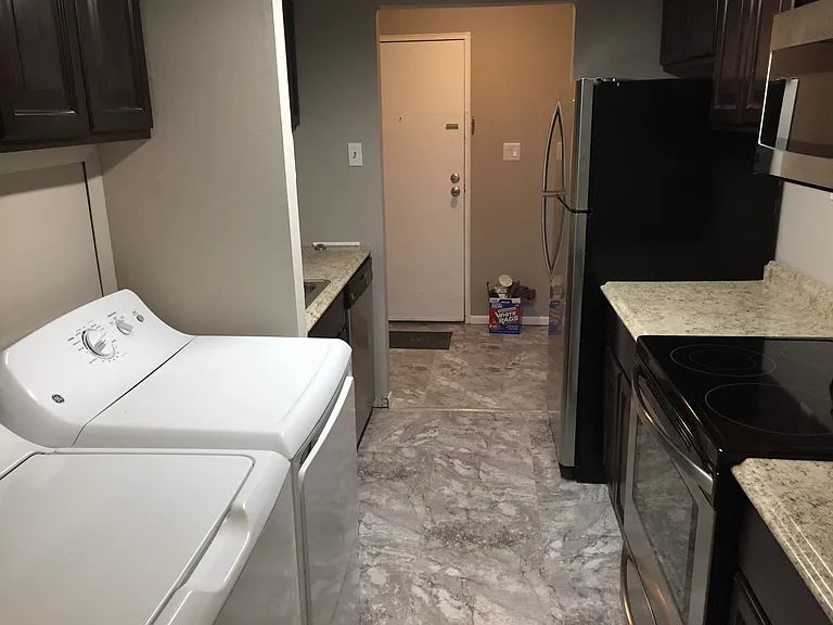 Orchard Hills Apartments — Photo 12