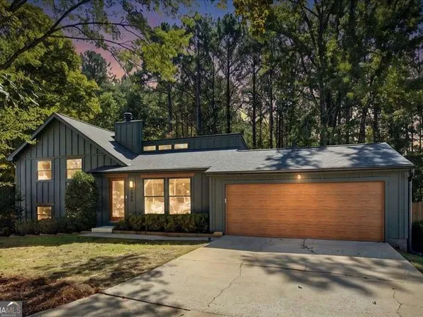 1285 Mission Hills Ct, Roswell, GA 30076
