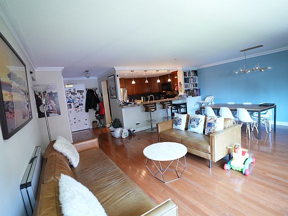 5th image of 100 W 89th St APT 7F