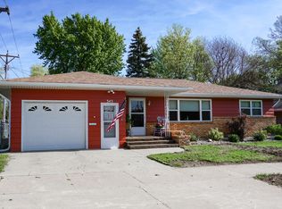 345 7th St SW, Huron, SD 57350