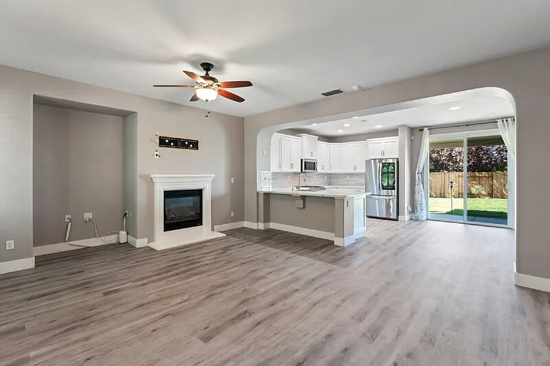 3 bed, 2.5 bath, 1875 sqft, $2,945 — Photo 4