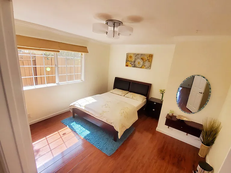 1421 Four Oaks Rd — Photo 3