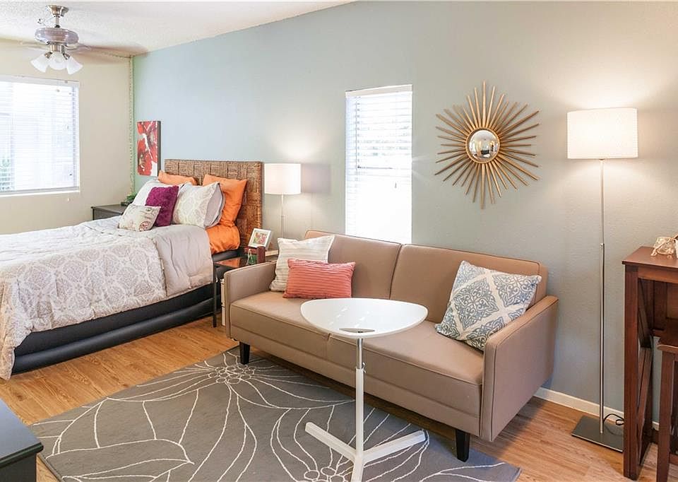 1st image of 4209 Avenue 204 #B