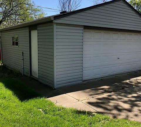 2nd image of 1810 Cummings Ave