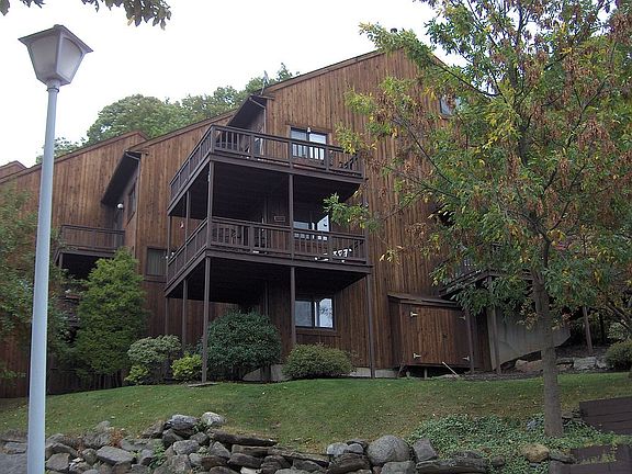 2nd image of 4 Red Lodge Dr Unit 11