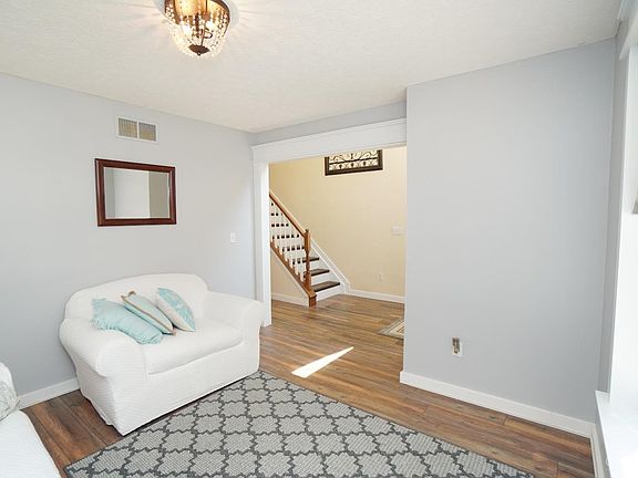 5th image of 1538 Brookridge Circle Dr