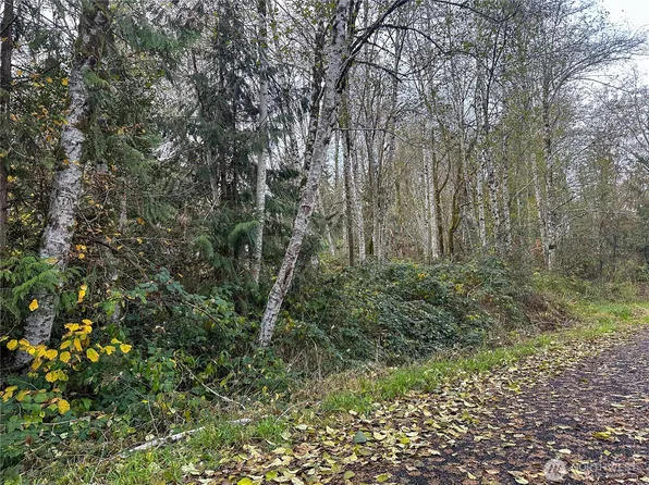 7609 Lakeside Street SW, Olympia, WA 98512