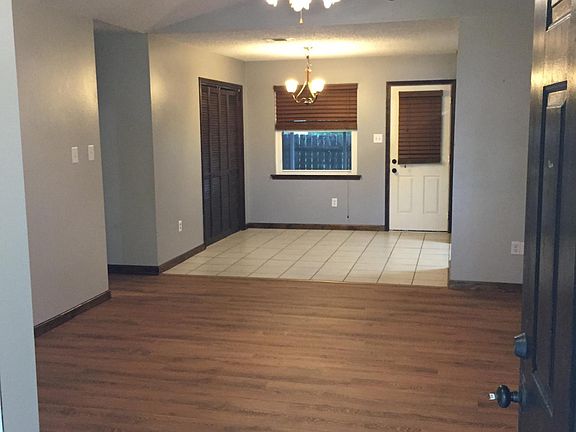 2nd image of 37436 W Hillside Dr