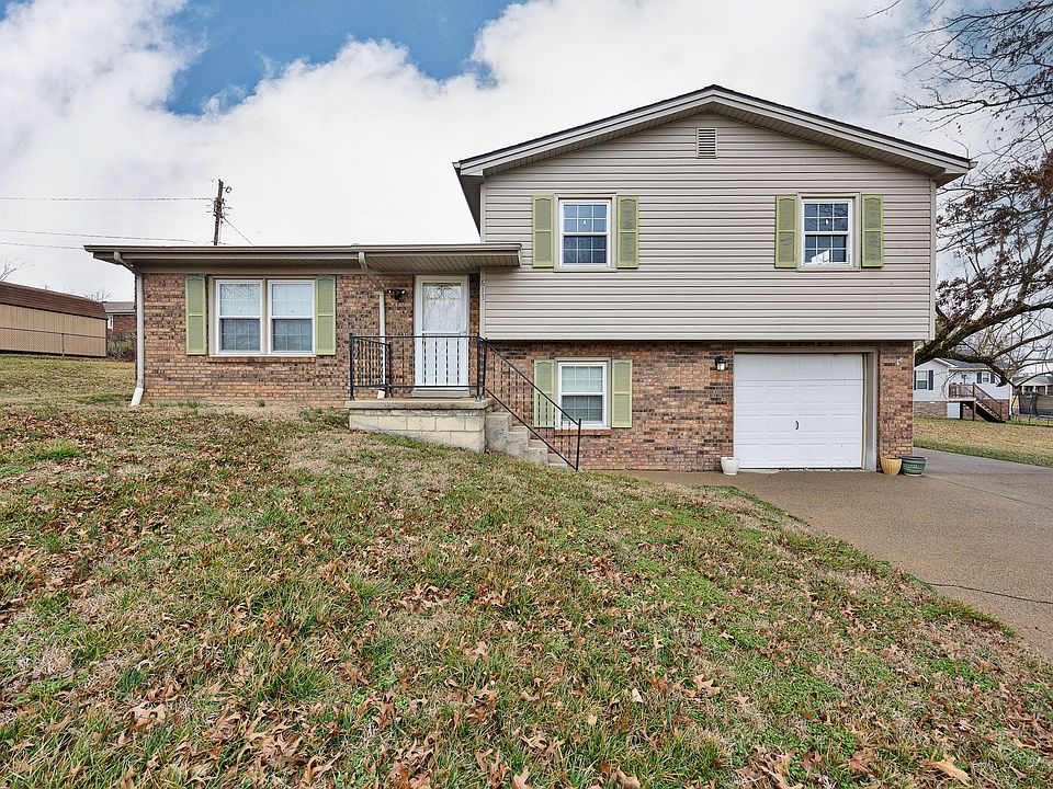 1st image of 613 E 3rd St