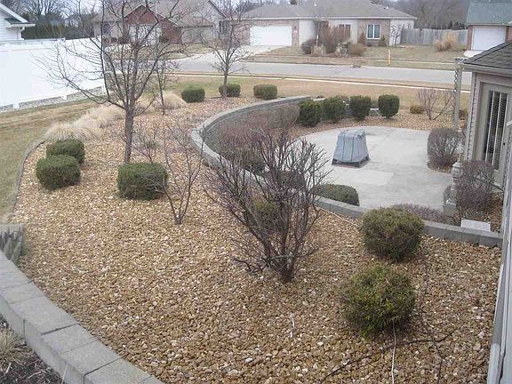 4th image of 1812 Laura Ave