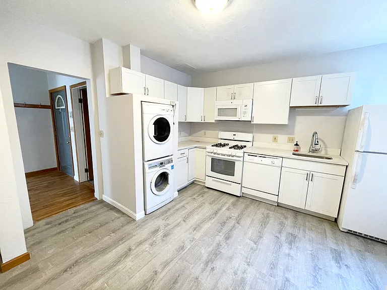 259 North St #D — Photo 1