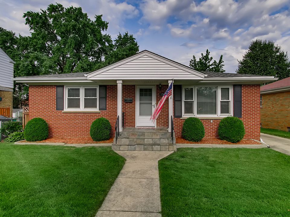 1st image of 1338 Boeger Ave