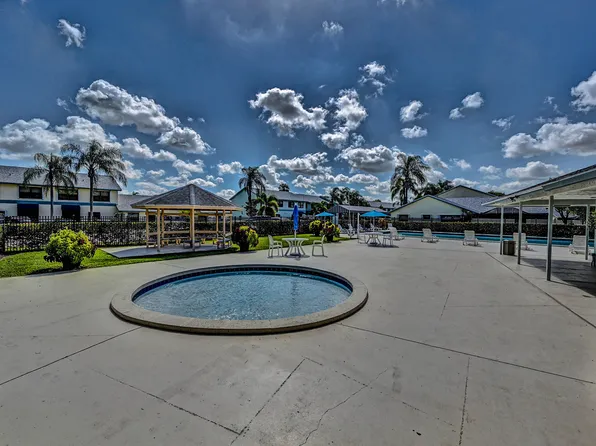 9088 SW 22nd Street #E, Boca Raton, FL 33428
