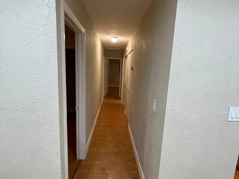 3715 NW 84th Ave — Photo 4
