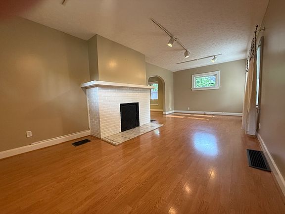 2nd image of 5507 Carrollton Ave