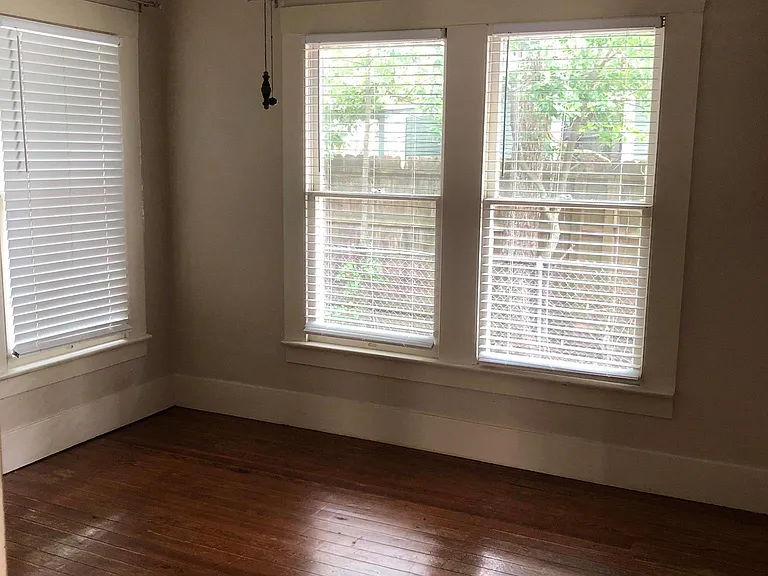 Back main bedroom with closet