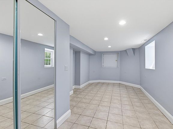 2nd image of 2117 N Humboldt Blvd #G