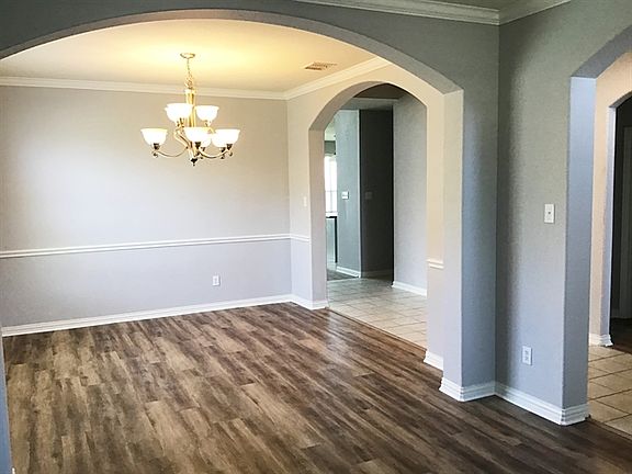 4th image of 13564 Saddlewood Dr