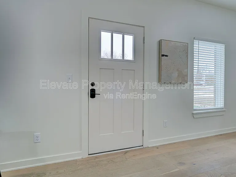 1614 NW 17th St #5 — Photo 10