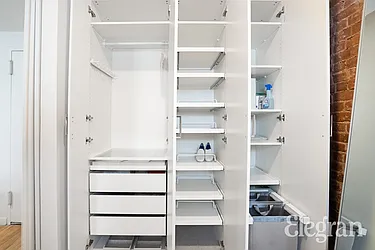 Rented by (Legacy) Elegran