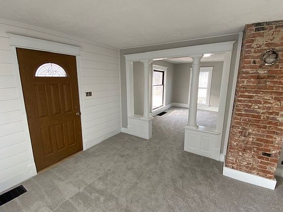 5th image of 234 Pleasant St
