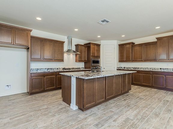 4th image of 16866 W Cielo Grande Ave