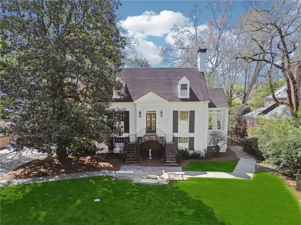 890 W Wesley Rd NW, Atlanta, GA 30327