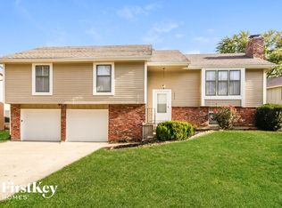 14617 Laquinta Dr, Grandview, MO 64030