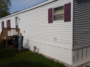 52 Colonial Ave, Valparaiso, IN 46383
