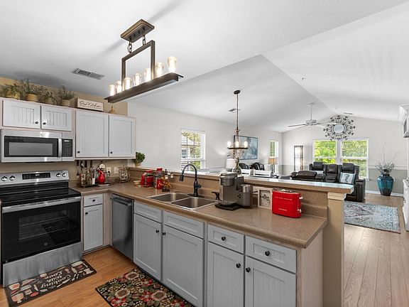 5th image of 1274 River Oaks Dr. #11E