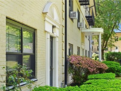 40 Manchester Road #1L, Eastchester, NY, 10709