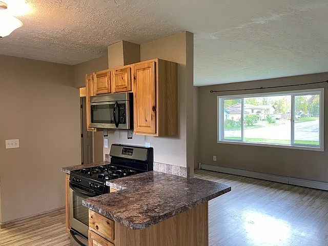 2 bed, 912 sqft, $1,530 — Photo 4