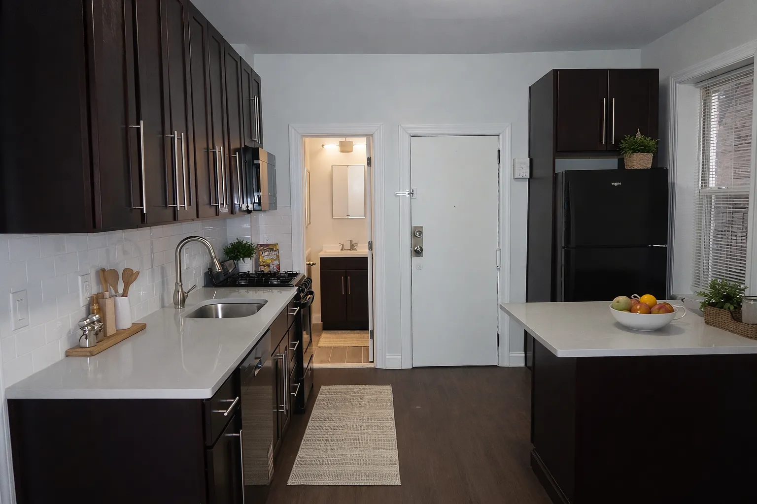1003 Ave C Apartments — Photo 1