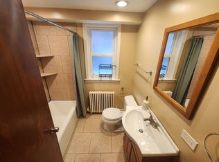 1812 Wesley Ave APT B, Berwyn, IL 60402