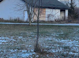 8161 Fargo Rd, Yale, MI 48097