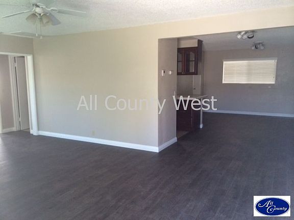 4th image of 4587 Allesandro St