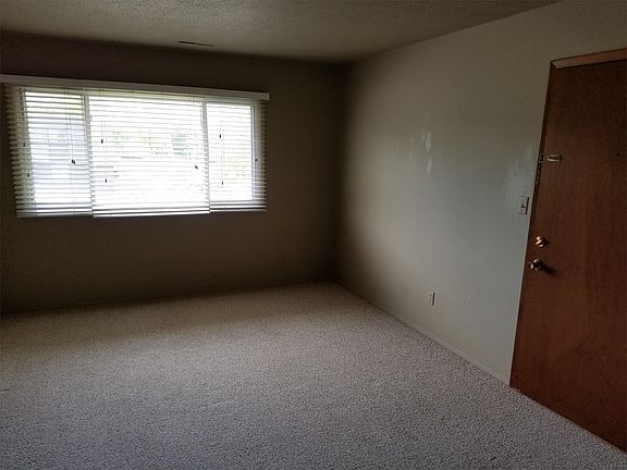 5th image of 2327 W 4th St #4