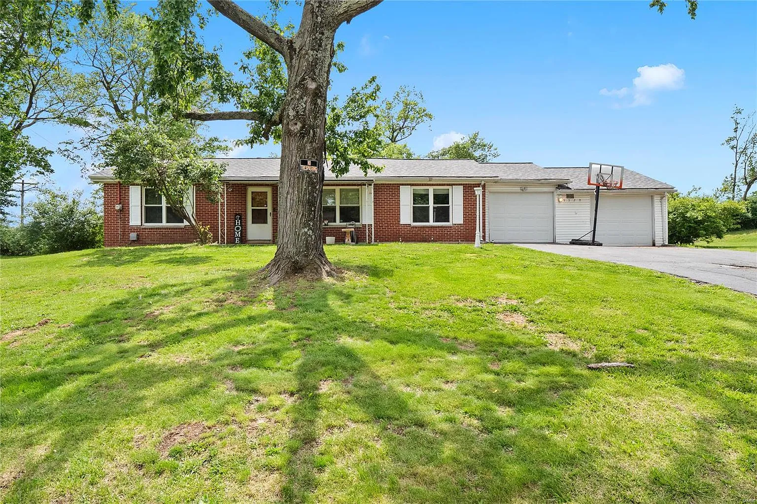 5320 Brinridge Dr photo 1
