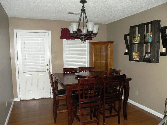 5th image of 55 Kirk Cir